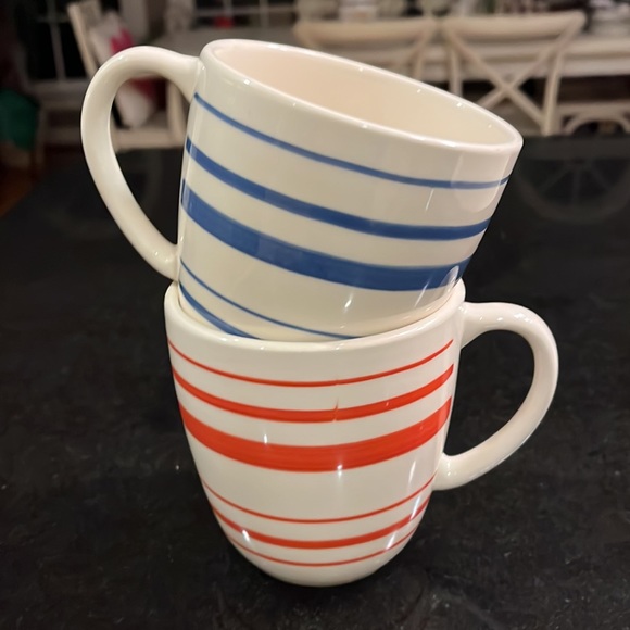 Pottery Barn Summer Stripe Large Cup/ Mug - Set of 2 - Picture 5 of 6